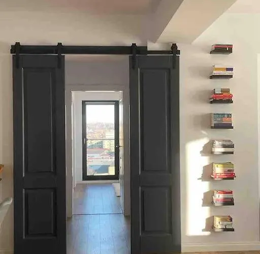 Modern 2-bedroom In New * 크라이오바