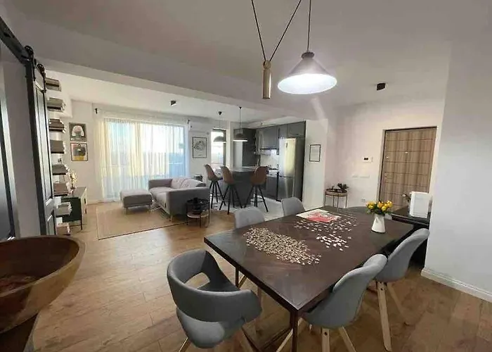 Modern 2-bedroom In New 크라이오바